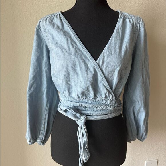 Free People Sophie Denim Wrap Crop Top Light Wash Cotton Sz S Y2K Boho Tie Front - Picture 7 of 9